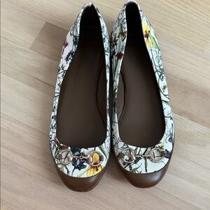 Gucci Floral Women's Flats with Brown Trim Size 39